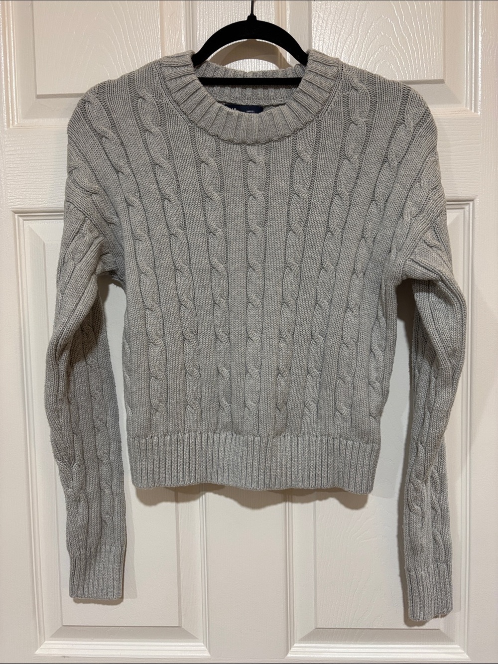 GAP Women's Light Gray Cable Crewneck Sweater Size S
